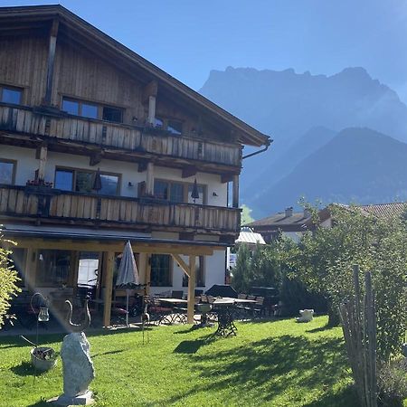 Hotel Zum Urviech -Erwachsenenhotel- (Adults Only) Ehrwald Exteriér fotografie
