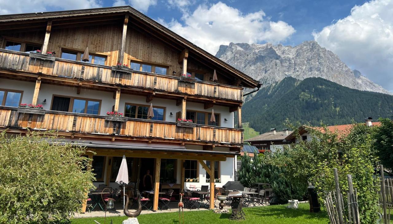 Hotel Zum Urviech -Erwachsenenhotel- (Adults Only) Ehrwald Exteriér fotografie