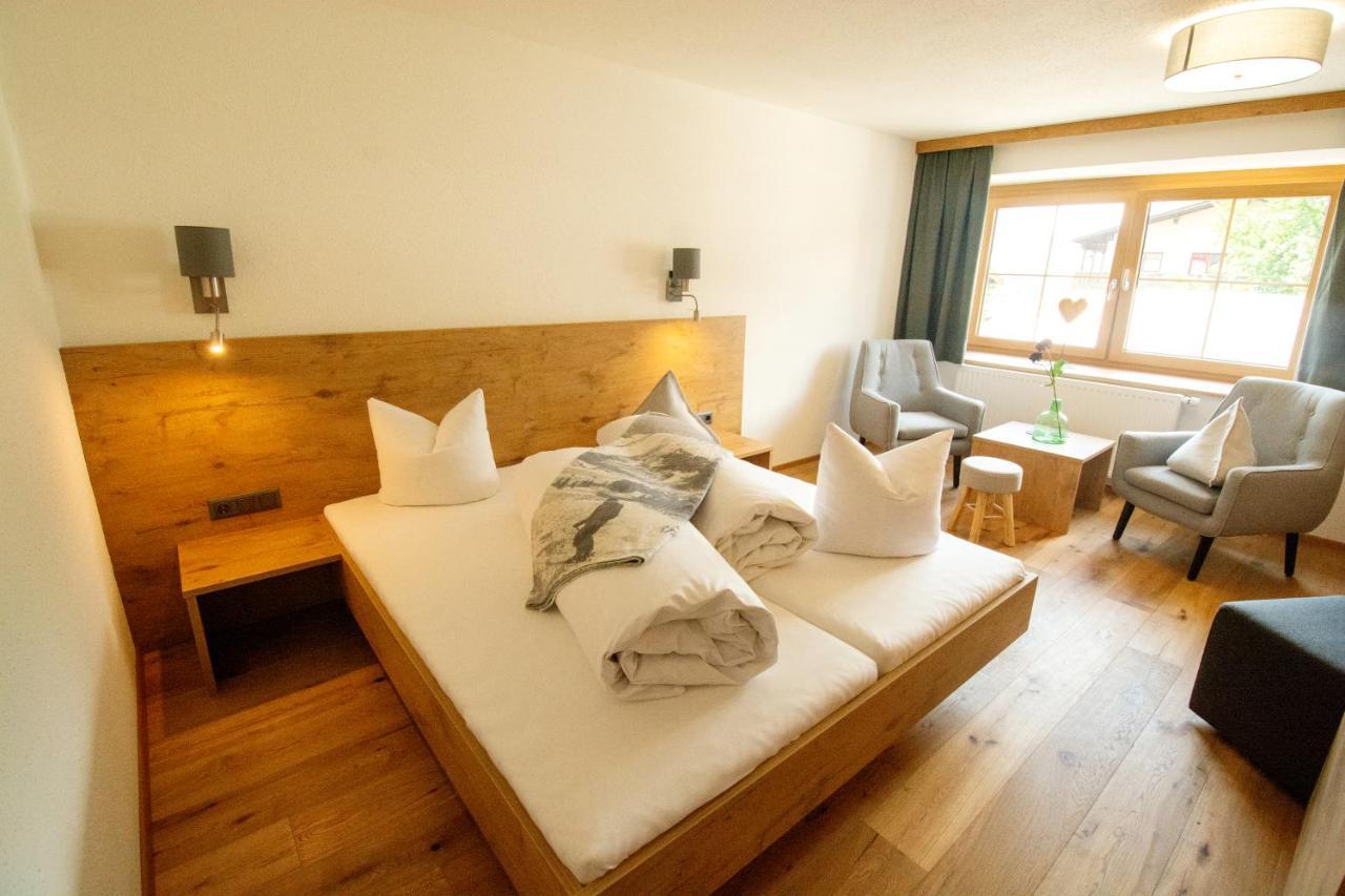 Hotel Zum Urviech -Erwachsenenhotel- (Adults Only) Ehrwald Exteriér fotografie